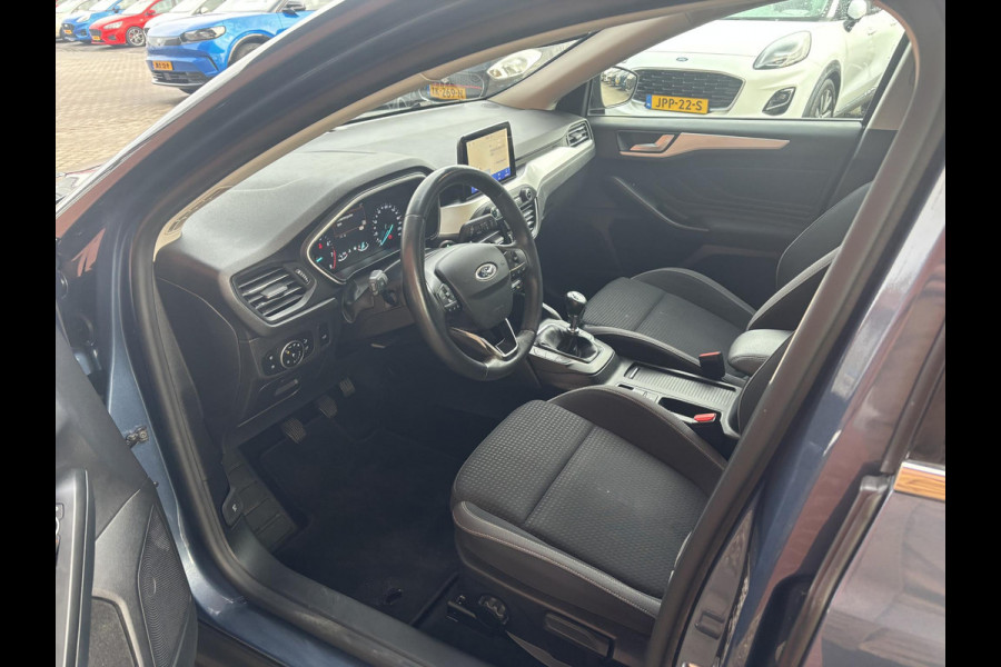 Ford FOCUS Wagon 1.0 EcoBoost Trend Edition Business 125pk | Winter Pack  | Elektr. Achterklep | Winterbanden | Wegklapbare Trekhaak