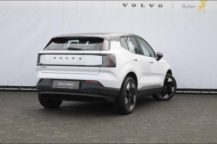 Volvo EX30 272PK Ext. Range Plus / Adaptieve Cruise Control/ Dodehoek Detectie / Parkeersensoren voor en achter/ Achteruitrijcamera/ Warmtepomp/ Google Services/