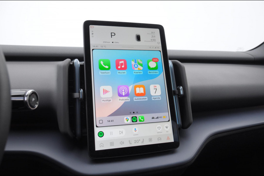 Volvo EX30 272PK Ext. Range Plus / Adaptieve Cruise Control/ Dodehoek Detectie / Parkeersensoren voor en achter/ Achteruitrijcamera/ Warmtepomp/ Google Services/