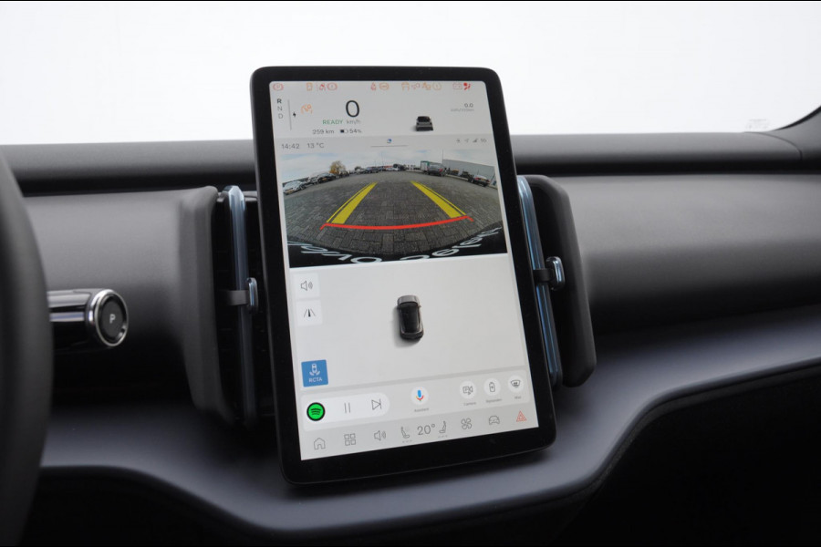 Volvo EX30 272PK Ext. Range Plus / Adaptieve Cruise Control/ Dodehoek Detectie / Parkeersensoren voor en achter/ Achteruitrijcamera/ Warmtepomp/ Google Services/