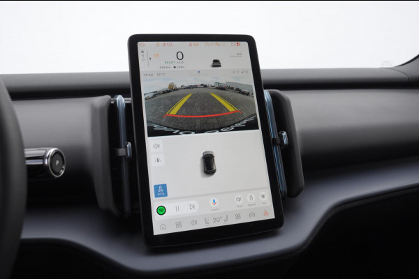 Volvo EX30 272PK Ext. Range Plus / Adaptieve Cruise Control/ Dodehoek Detectie / Parkeersensoren voor en achter/ Achteruitrijcamera/ Warmtepomp/ Google Services/