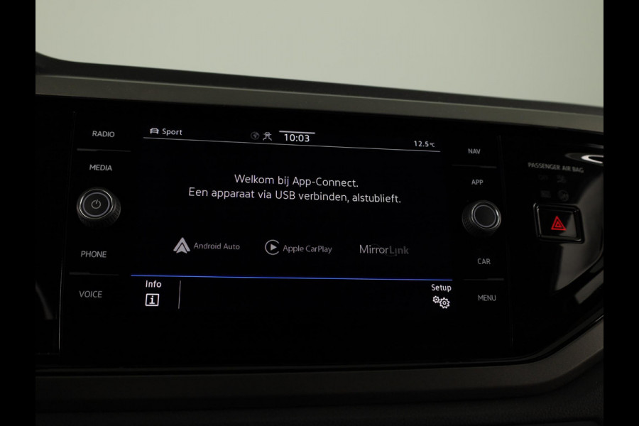 Volkswagen Polo 1.0 TSI Comfortline Business 95 pk | Navigatie | Parkeersensoren | Achteruitrijcamera | Adaptieve cruise control |