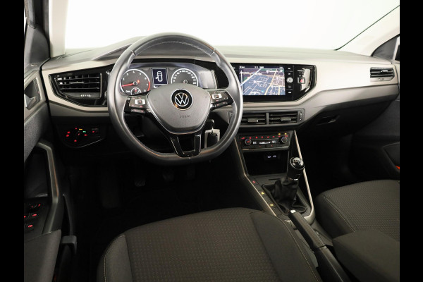 Volkswagen Polo 1.0 TSI Comfortline Business 95 pk | Navigatie | Parkeersensoren | Achteruitrijcamera | Adaptieve cruise control |
