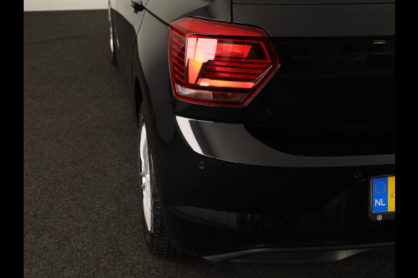 Volkswagen Polo 1.0 TSI Comfortline Business 95 pk | Navigatie | Parkeersensoren | Achteruitrijcamera | Adaptieve cruise control |