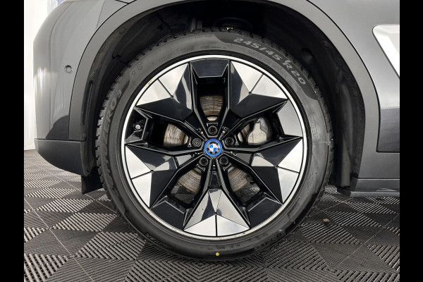 BMW iX3 High Executive 80 kWh [ 3-Fase-11kW ] {SOH-96%} (INCL-BTW) Aut. *PANO | LEATHER | HARMAN/KARDON | FULL-LED | BLINDSPOT | MEMORY-PACK | DIGI-COCKPIT | HEATED-SPORTSEATS | KEYLESS | TOPVIEW | DAB+ | NAVI-FULLMAP | HEAD-UP | 20''ALU*