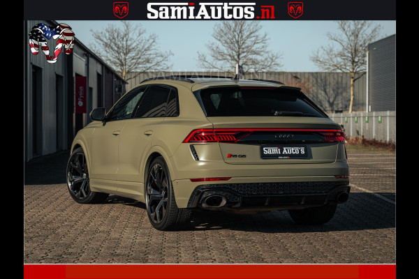 Audi RS Q8 RSQ8 600PK 4.0 TFSI | MATT OLIVE GREEN | QUATTRO | MEGA VOLLE RSQ8 | BANG & OLUFSEN | HUD | 4 WIELBESTURING | 23 INCH AUDI SPORT WHEELS | RS BEKLEDING ZWART | PANO | SOFTCLOSE | De Lamborghini Urus en Audi RS Q8 zijn beide supersnelle SUV's met dezelfde basis (4.0L V8 twin-turbo motor van de VW Group)