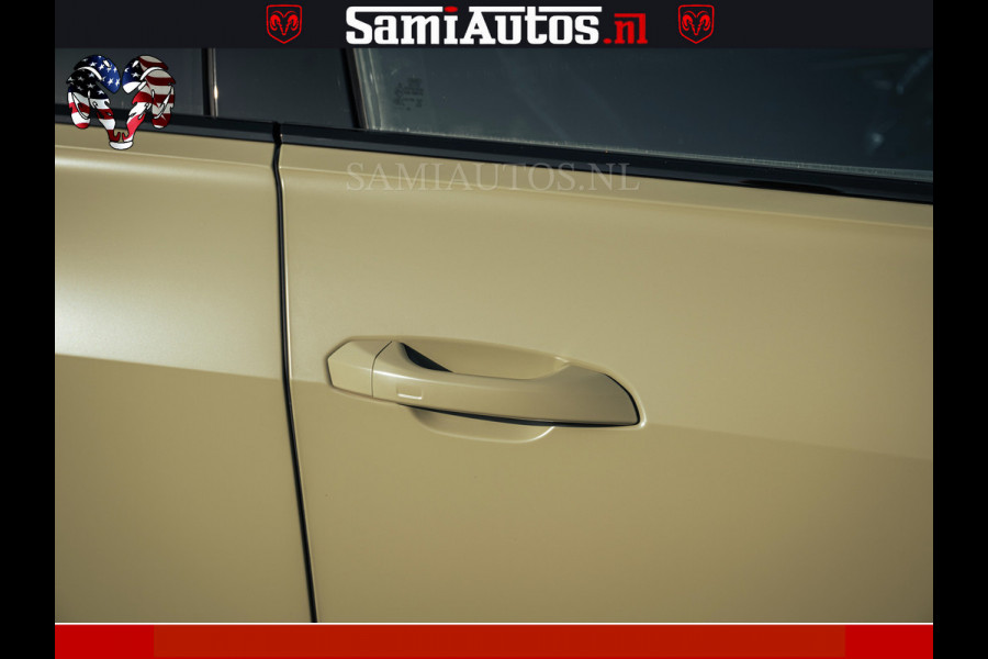 Audi RS Q8 RSQ8 600PK 4.0 TFSI | MATT OLIVE GREEN | QUATTRO | MEGA VOLLE RSQ8 | BANG & OLUFSEN | HUD | 4 WIELBESTURING | 23 INCH AUDI SPORT WHEELS | RS BEKLEDING ZWART | PANO | SOFTCLOSE | De Lamborghini Urus en Audi RS Q8 zijn beide supersnelle SUV's met dezelfde basis (4.0L V8 twin-turbo motor van de VW Group)