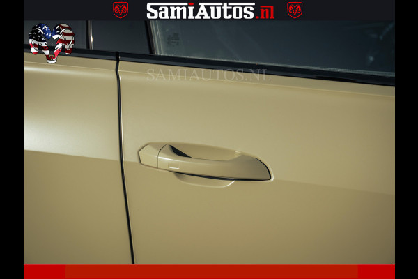 Audi RS Q8 RSQ8 600PK 4.0 TFSI | MATT OLIVE GREEN | QUATTRO | MEGA VOLLE RSQ8 | BANG & OLUFSEN | HUD | 4 WIELBESTURING | 23 INCH AUDI SPORT WHEELS | RS BEKLEDING ZWART | PANO | SOFTCLOSE | De Lamborghini Urus en Audi RS Q8 zijn beide supersnelle SUV's met dezelfde basis (4.0L V8 twin-turbo motor van de VW Group)