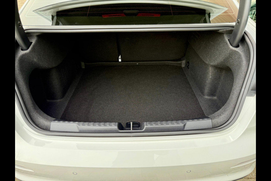 Audi A3 Limousine 30 TFSI Pro Line, NAP, CarPlay, LED, Virtual Cockpit