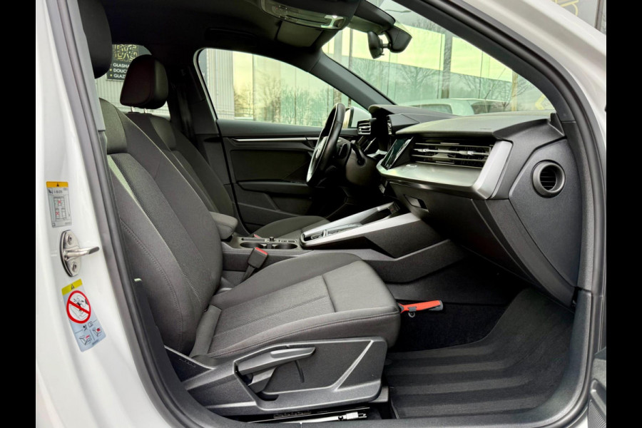 Audi A3 Limousine 30 TFSI Pro Line, NAP, CarPlay, LED, Virtual Cockpit