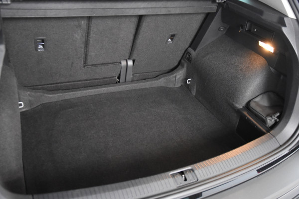 Volkswagen Tiguan 1.5 TSI iQ-Drive *1ste Eigenaar*Navigatie*PDC*