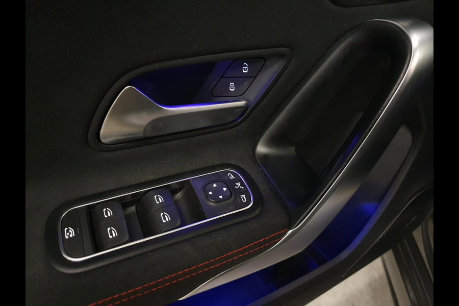 Mercedes-Benz A-Klasse 220 Premium Plus | MAT GRIJS / PANO / MEMORY / KEYLESS / BURMESTER / MASSAGE / DIAMOND GRILLE / 19 INCH !