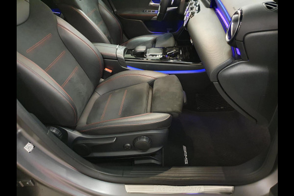 Mercedes-Benz A-Klasse 220 Premium Plus | MAT GRIJS / PANO / MEMORY / KEYLESS / BURMESTER / MASSAGE / DIAMOND GRILLE / 19 INCH !
