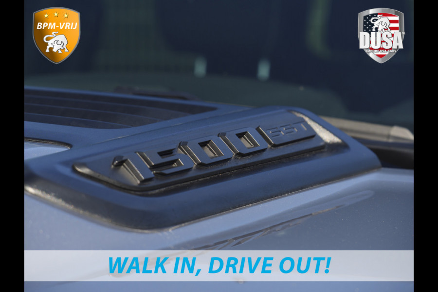 Dodge Ram | 1500 | Laramie | Sport | 3.0L I6 Hurricane | Crew Cab | 4X4 | BPM-VRIJ | Panorama | Billet Silver | SPORT Getoonde accessoires zijn verkrijgbaar tegen meerprijs