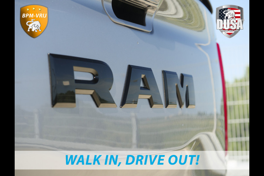 Dodge Ram | 1500 | Laramie | Sport | 3.0L I6 Hurricane | Crew Cab | 4X4 | BPM-VRIJ | Panorama | Billet Silver | SPORT Getoonde accessoires zijn verkrijgbaar tegen meerprijs