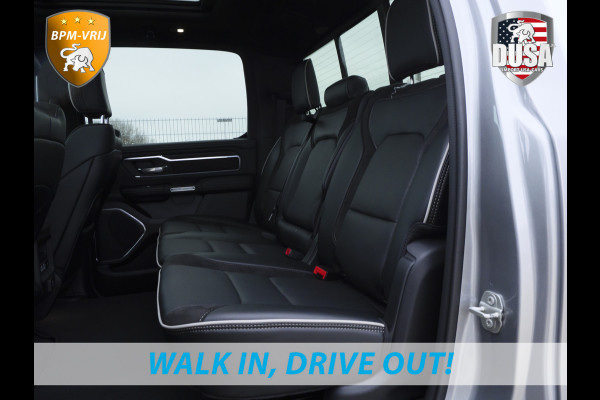 Dodge Ram | 1500 | Laramie | Sport | 3.0L I6 Hurricane | Crew Cab | 4X4 | BPM-VRIJ | Panorama | Billet Silver | SPORT Getoonde accessoires zijn verkrijgbaar tegen meerprijs