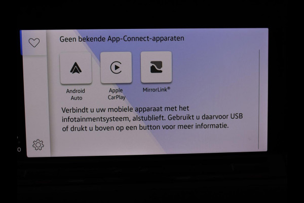 Volkswagen Golf 1.4 eHybrid Style | Head-Up | Stoelverwarming | Trekhaak | Sfeerverlichting | Massage | Camera | Keyless | Matrix LED | Carplay | Adaptive cruise | Memory | Climate control | PHEV | Plug In