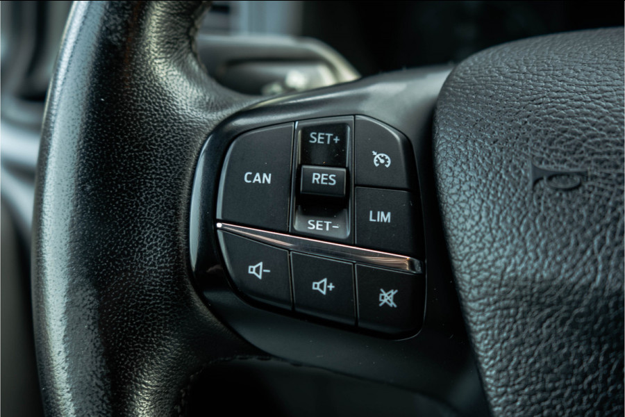 Ford Transit Custom 2.0 TDCI L1H1 | 1e EIG. | 130pk | Automaat | LED | Camera | Stoelverw. | Cruise | Airco