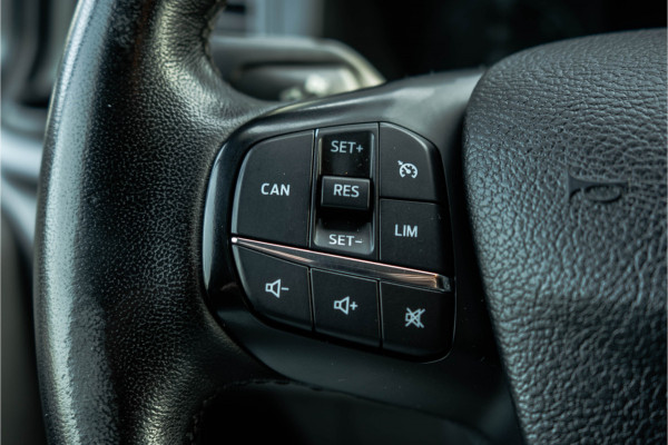 Ford Transit Custom 2.0 TDCI L1H1 | 1e EIG. | 130pk | Automaat | LED | Camera | Stoelverw. | Cruise | Airco