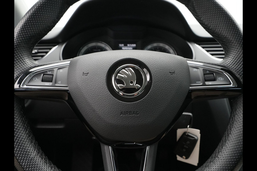 Škoda Octavia Combi 1.0 TSI 115pk Greentech Business Edition Navigatie Stoelverwarming Carplay Pdc Cruise