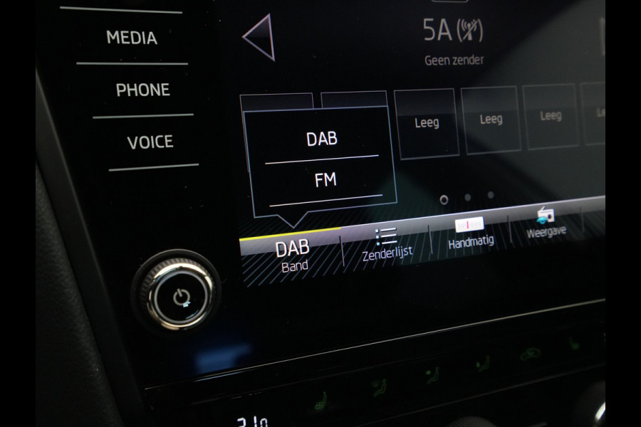 Škoda Octavia Combi 1.0 TSI 115pk Greentech Business Edition Navigatie Stoelverwarming Carplay Pdc Cruise