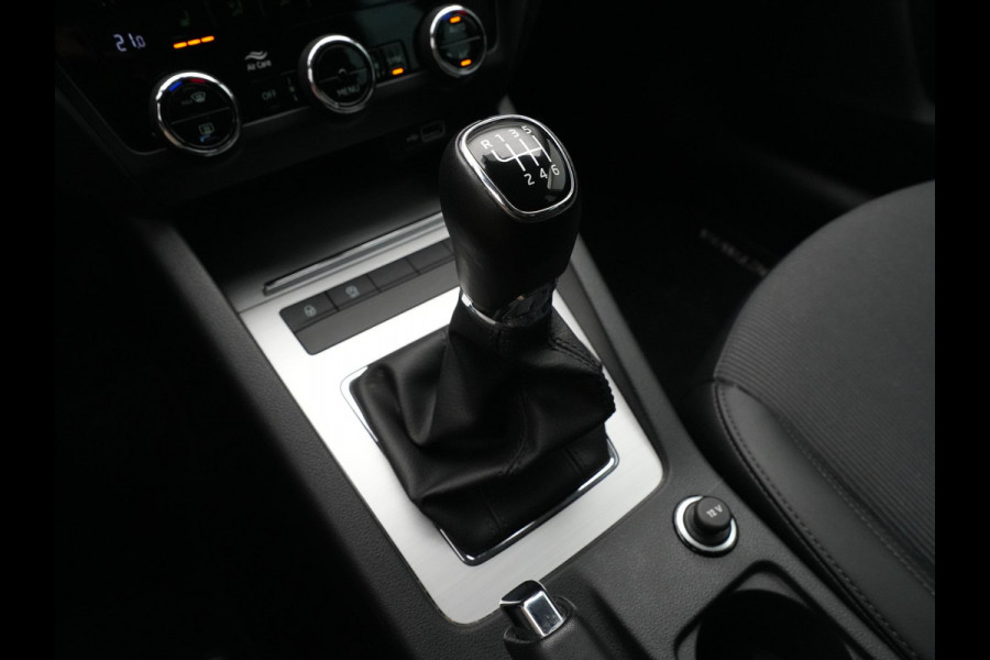 Škoda Octavia Combi 1.0 TSI 115pk Greentech Business Edition Navigatie Stoelverwarming Carplay Pdc Cruise