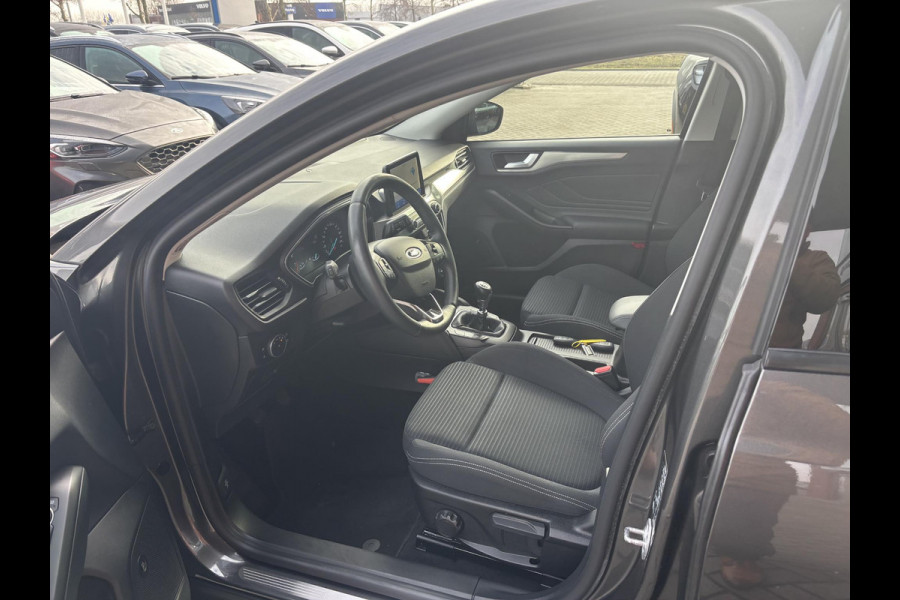 Ford Focus 1.0 EcoBoost Titanium Business 125pk | Adaptieve Cruise Control | LED verlichting | Camera | B&O Sound | Winterpakket | Navigatie | Climate Control