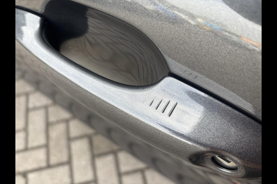 Ford Focus 1.0 EcoBoost Titanium Business 125pk | Adaptieve Cruise Control | LED verlichting | Camera | B&O Sound | Winterpakket | Navigatie | Climate Control