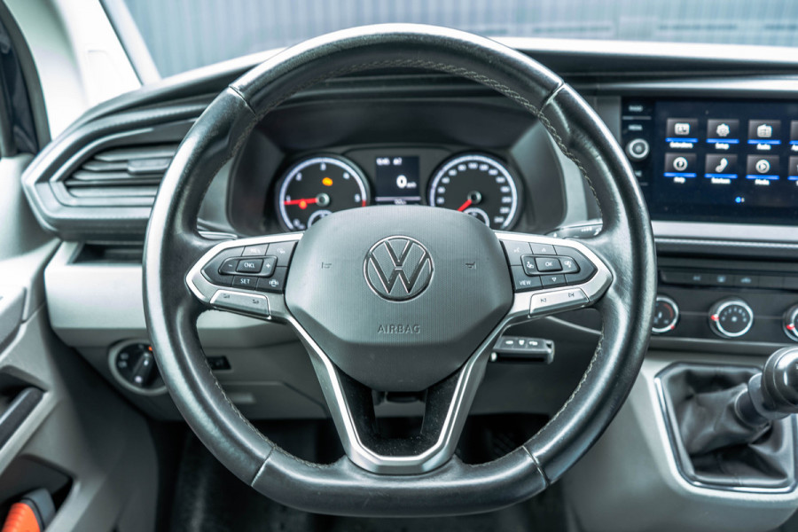 Volkswagen Transporter T6.1 2.0 TDI L2H1 | 150 PK | Turbo defect | Carplay | Cruise | Navi | Trekhaak | Airco