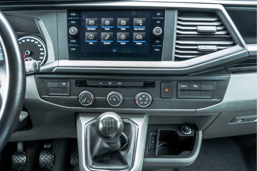 Volkswagen Transporter T6.1 2.0 TDI L2H1 | 150 PK | Turbo defect | Carplay | Cruise | Navi | Trekhaak | Airco
