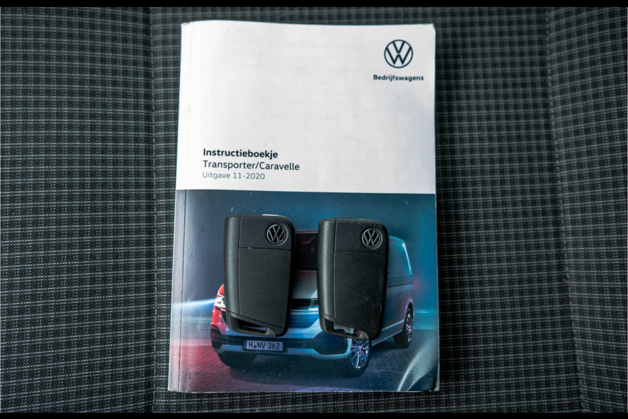 Volkswagen Transporter T6.1 2.0 TDI L2H1 | 150 PK | Turbo defect | Carplay | Cruise | Navi | Trekhaak | Airco