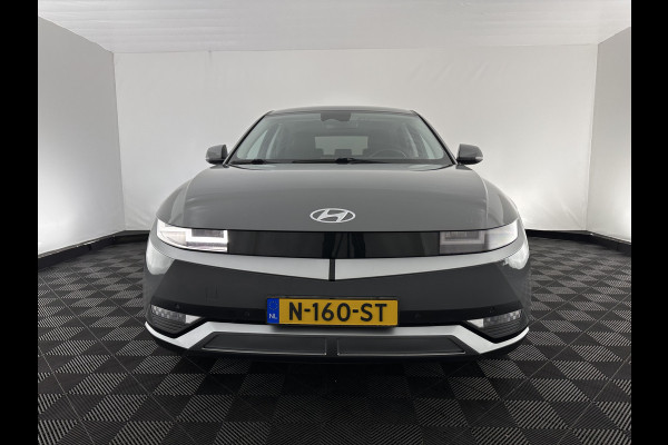 Hyundai IONIQ 5 Connect 73kWh [ 3-Fase-11kW ] {SOH-100%} (INCL-BTW) Aut *LEATHER-FABRIC | FULL-LED | DIGI-COCKPIT | AMBIENTLIGHT | DAB | SHIFTPADDLES | HEAD-UP | NAVI-FULLMAP | KEYLESS | CAMERA | HEATED-COMFORTSEATS | TOWBAR | PRIVACYGLASS  | 19"AL