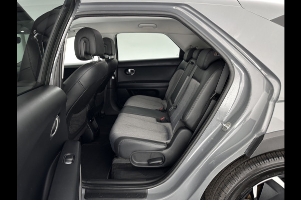 Hyundai IONIQ 5 Connect 73kWh [ 3-Fase-11kW ] {SOH-100%} (INCL-BTW) Aut *LEATHER-FABRIC | FULL-LED | DIGI-COCKPIT | AMBIENTLIGHT | DAB | SHIFTPADDLES | HEAD-UP | NAVI-FULLMAP | KEYLESS | CAMERA | HEATED-COMFORTSEATS | TOWBAR | PRIVACYGLASS  | 19"AL