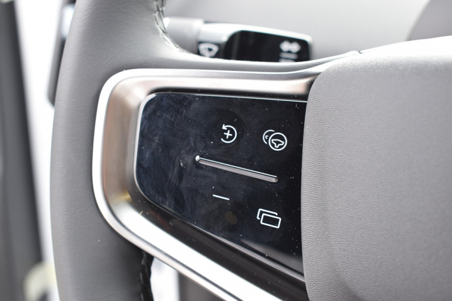 Volvo EX30 Extended Range Plus 69 kWh | ACC | Blis | H&K | Camera | 19"LMV | Elektr. klep