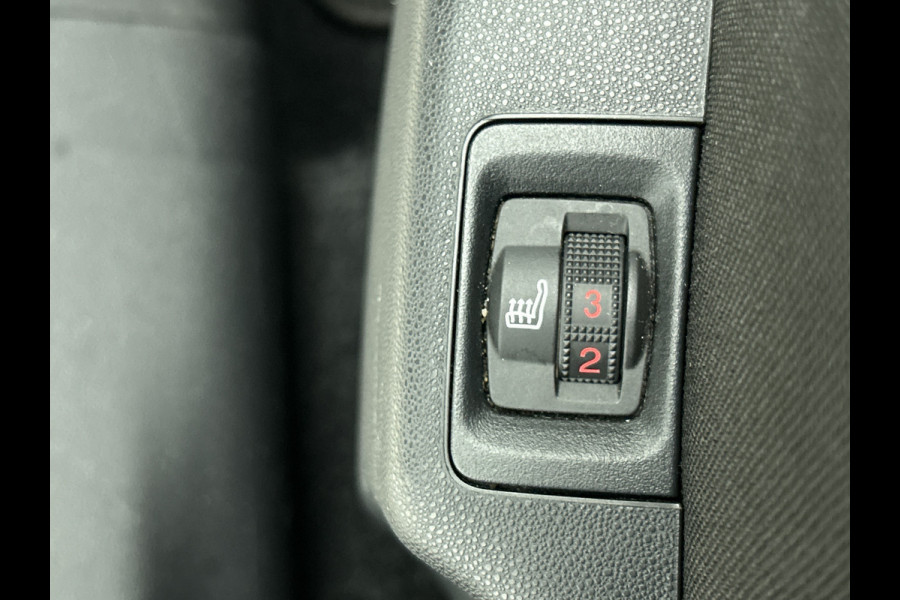 Citroën C3 1.5 HDi 102PK Shine / Stoelverwarming / 1/2 Leder / Airco-ecc./ Navigatie / Pack City Safety / Apk 04-2026