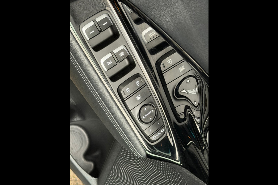 Kia Niro 1.6 GDi Hybrid DynamicPlusLine Carplay Navi NAP