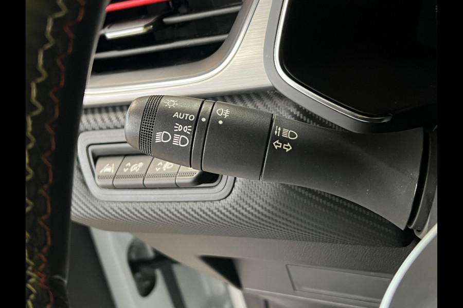 Renault Captur 1.6 E-Tech 160 R.S. Line | Groot Navi | 18" | Stoelverwarming | Camera | PDC V+A |