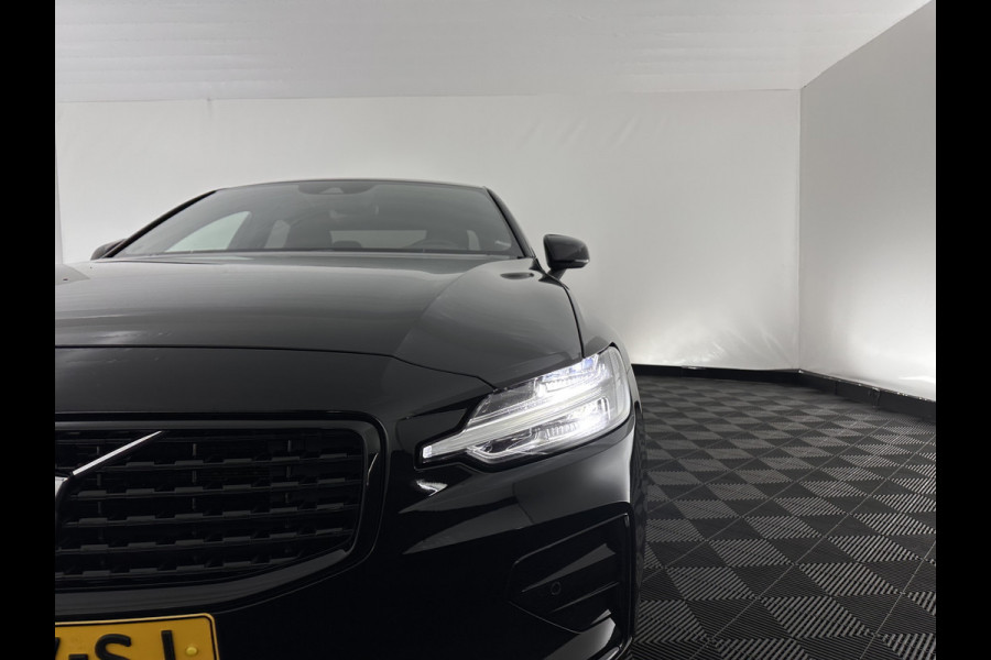 Volvo S60 2.0 B3 R-Design Black Edition (INCL-BTW) Aut. *FULL-LED | LEATHER | HEATED-R-SPORTSEATS | HARMAN/KARDON | MEMORY-PACK | CAMERA | NAVI-FULLMAP | ECC | PRIVACYGLASS | PDC | CRUISE | LANE-ASIST | DAB | DIGI-COCKPIT | TOWBAR