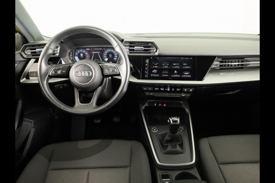 Audi A3 Sportback 30 TFSI Pro Line 110PK | Navigatie via app | Parkeersensoren | 18 inch Lichtmetalen velgen | Cruise controle