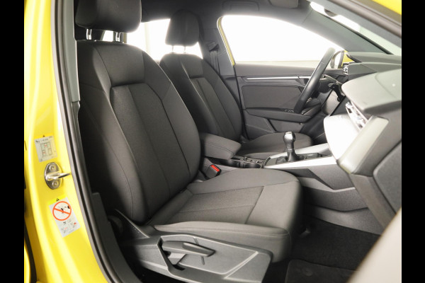 Audi A3 Sportback 30 TFSI Pro Line 110PK | Navigatie via app | Parkeersensoren | 18 inch Lichtmetalen velgen | Cruise controle