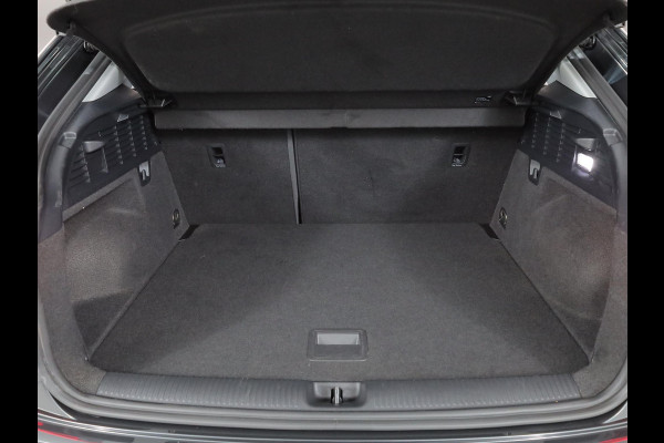 Audi Q2 35 TFSI Advanced edition 150 Pk Automaat  (S-Tronic) | Navigatie | Trekhaak afneembaar | Parkeersensoren |