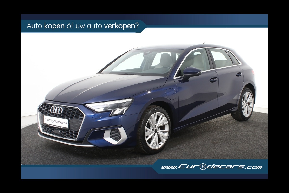 Audi A3 Sportback 40 TFSI e Advanced Sportback *Leer*Navigatie*Stoelverwarming*