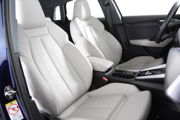 Audi A3 Sportback 40 TFSI e Advanced Sportback *Leer*Navigatie*Stoelverwarming*