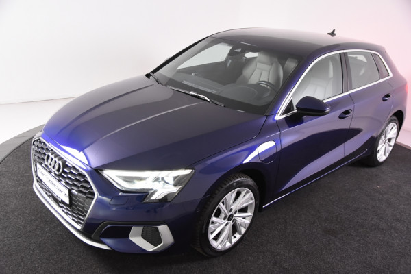 Audi A3 Sportback 40 TFSI e Advanced Sportback *Leer*Navigatie*Stoelverwarming*