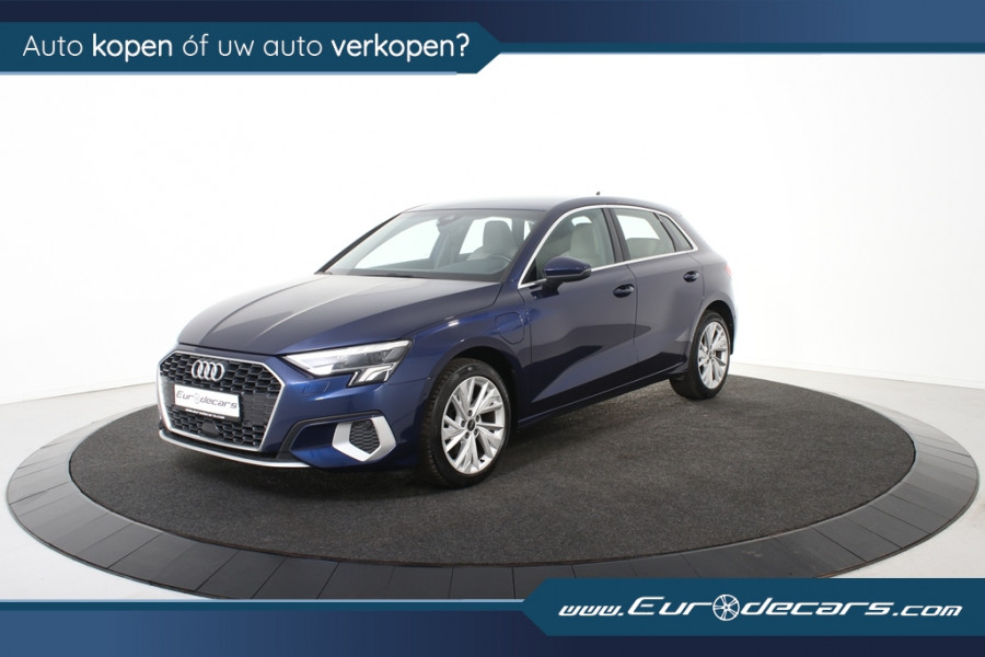 Audi A3 Sportback 40 TFSI e Advanced Sportback *Leer*Navigatie*Stoelverwarming*