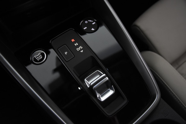 Audi A3 Sportback 40 TFSI e Advanced Sportback *Leer*Navigatie*Stoelverwarming*