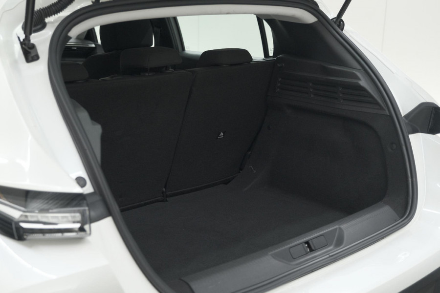 Peugeot 308 PureTech 110 Active Pack Business | Parkeersensoren | Apple Carplay | Navigatie | Cruise Control