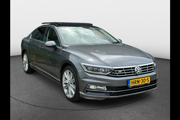 Volkswagen Passat 2.0 TDI Business Edition R l ACC l PANO l XENON