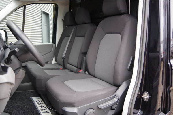 Volkswagen Crafter 35 2.0 TDI L3H3 177PK AUT. TREKHAAK, CAMERA, NAVI, CRUISE, CARPLAY, AIRCO, PARKEERSENSOREN