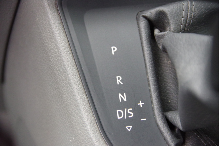 Volkswagen Crafter 35 2.0 TDI L3H3 177PK AUT. TREKHAAK, CAMERA, NAVI, CRUISE, CARPLAY, AIRCO, PARKEERSENSOREN